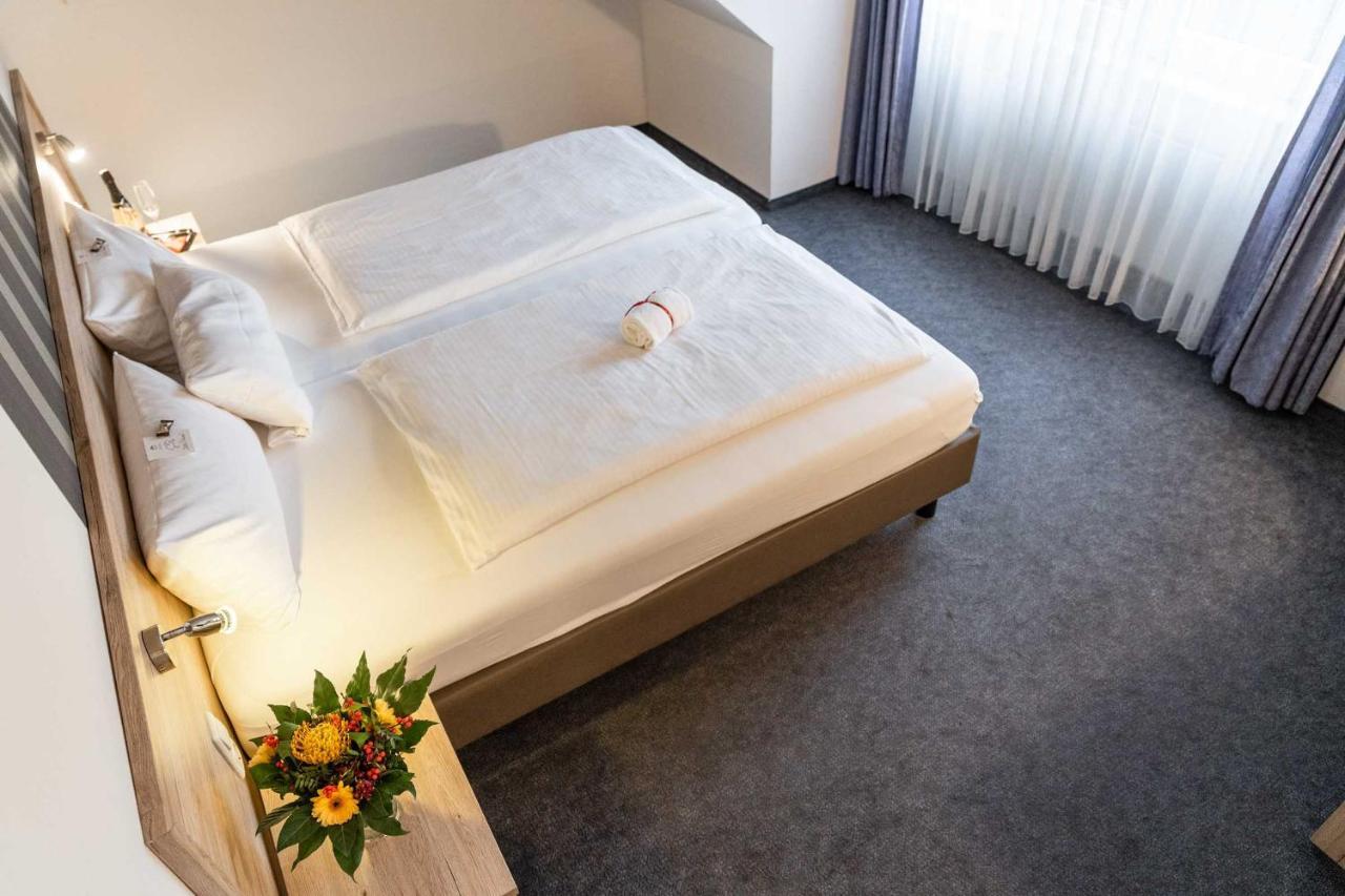 Astoria Easy Hotel 3*